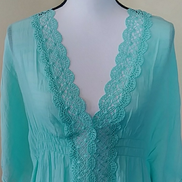 NWT. Crochet Trim Kimono Cover-Up. One Size - Picture 2 of 5
